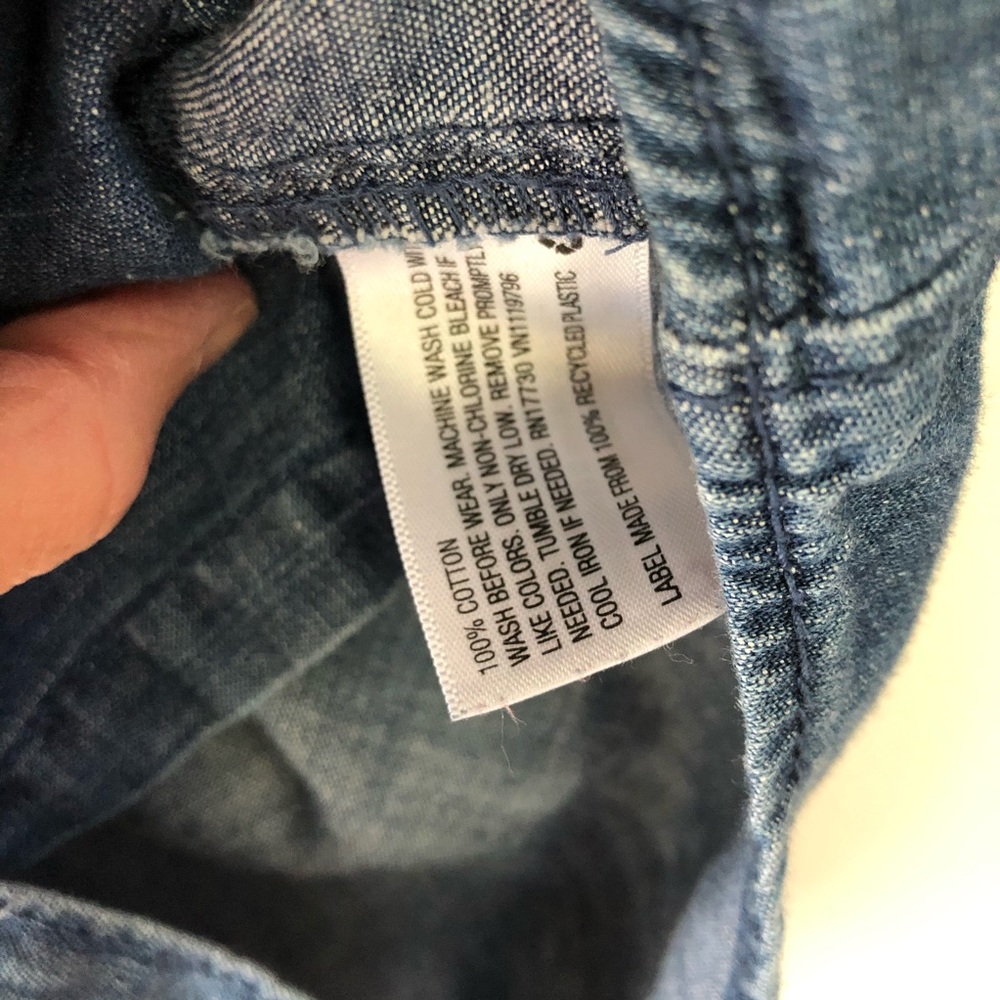 3/$15    Classy 100% cotton chambray shirt Cat & Jack XL - Picture 5 of 12